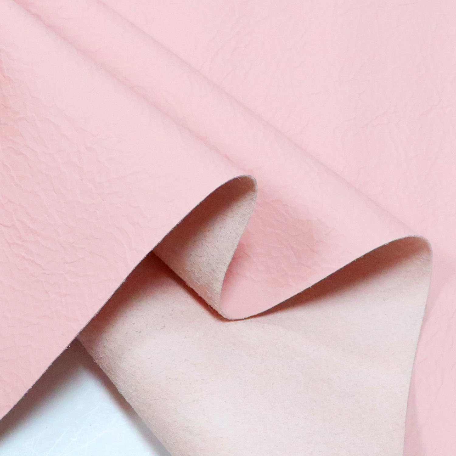 Ayakkabı ve çantalar için mikrofiber deri